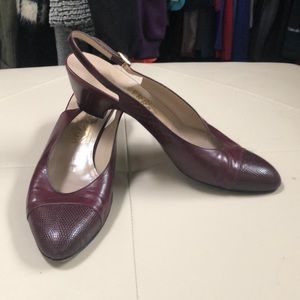 Ferragamo slingback shoes  👠!